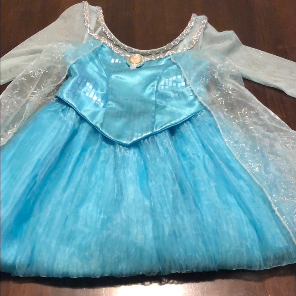 Disney Parks authentic Elsa dress size 6